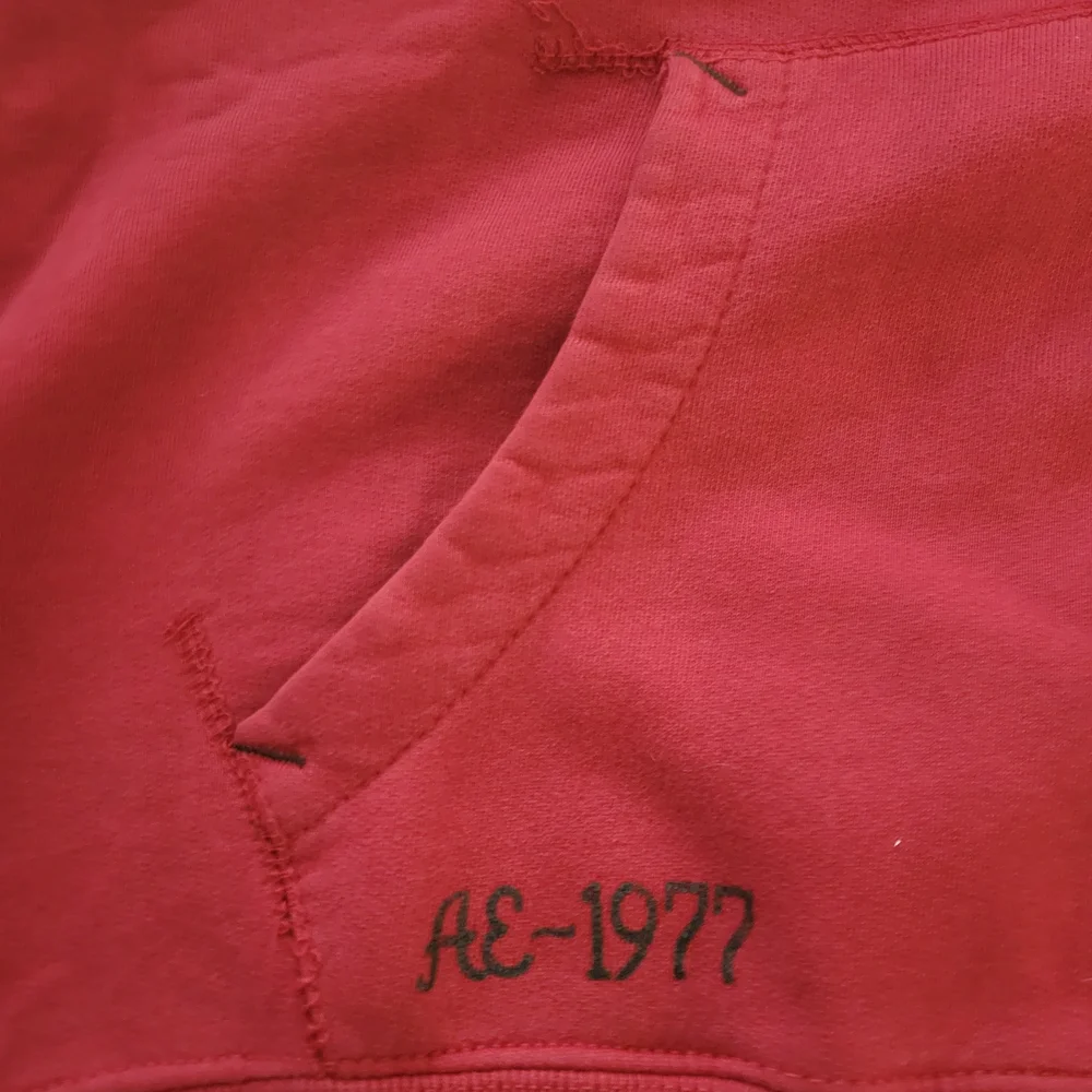 Vintage Y2K American Eagle Outfitters Red Hoodie - Picture 7 of 7